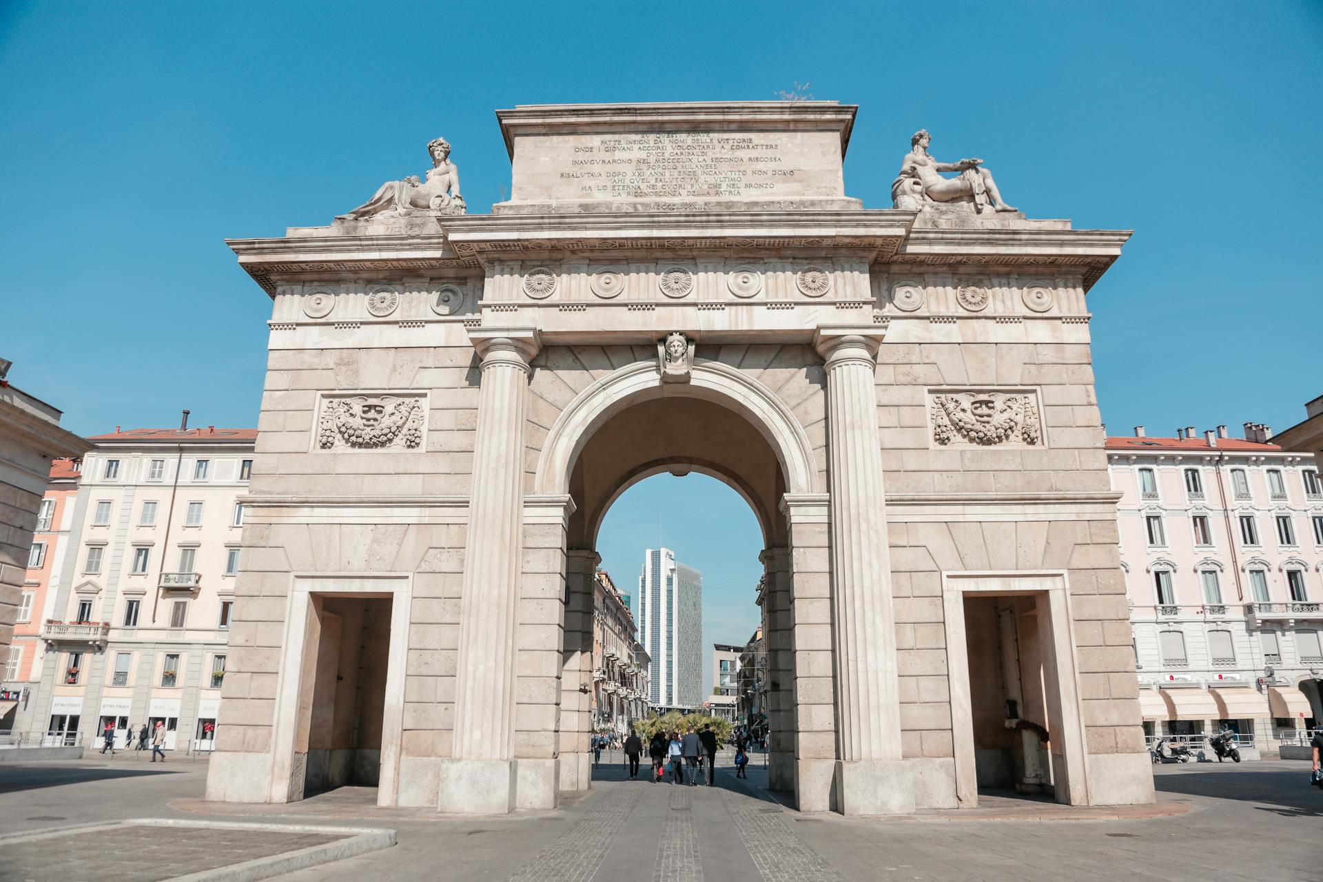 Porta Genova / Ticinese